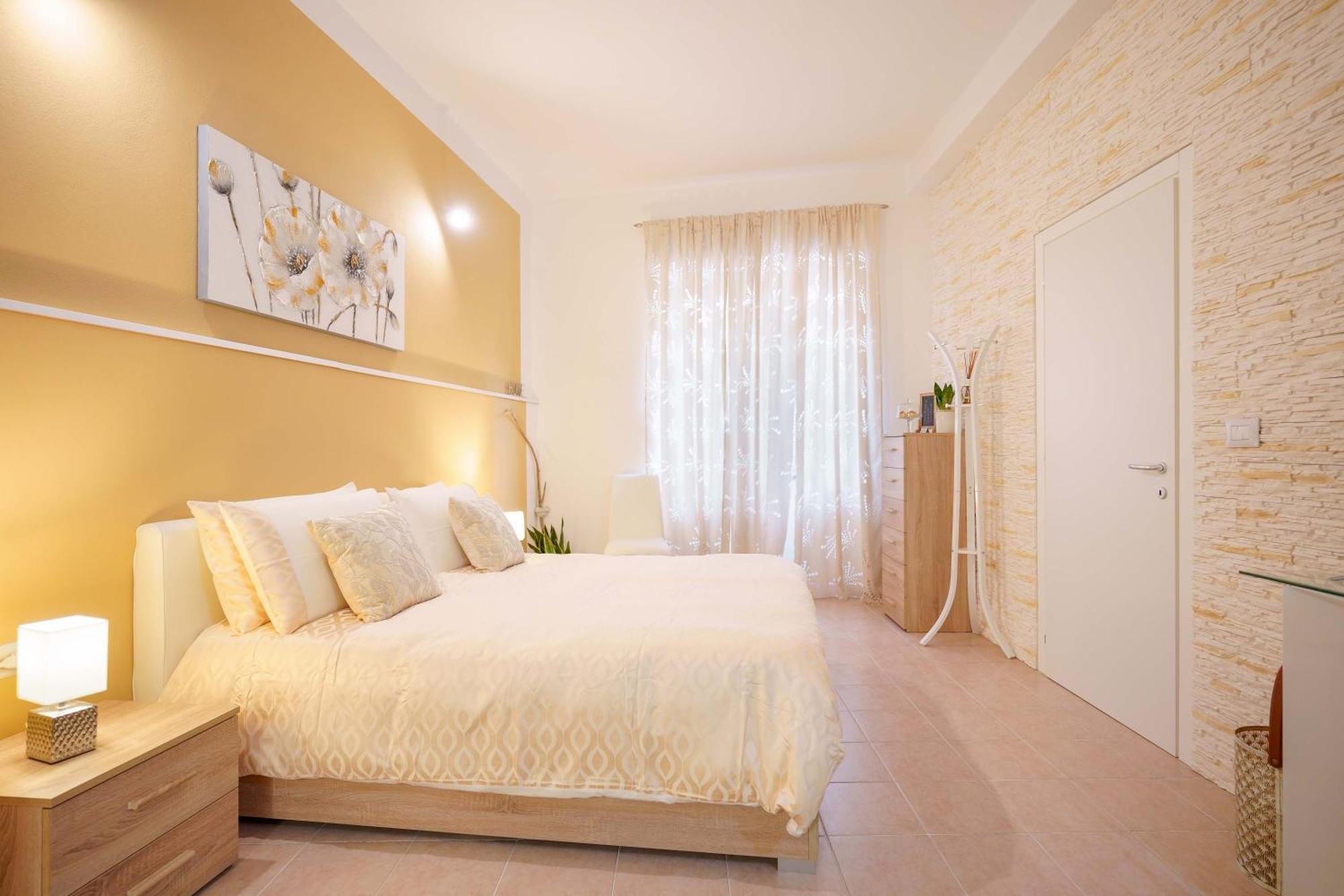 Montellino'S Suite Oro Sant'Antioco Bagian luar foto